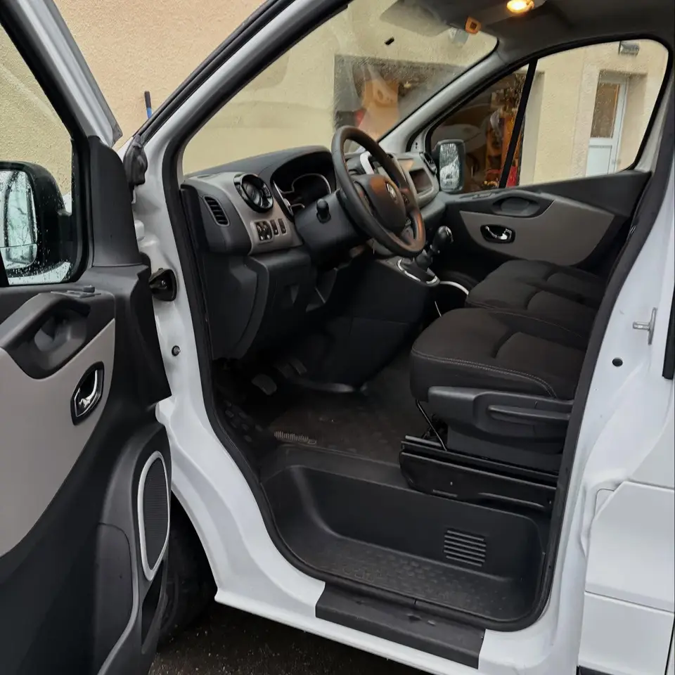 Nettoyage flotte véhicules professionnels dans le Tarn (81) - Contrats entreprise avec Maxi Clean Auto